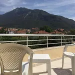 Mountains Villa *
